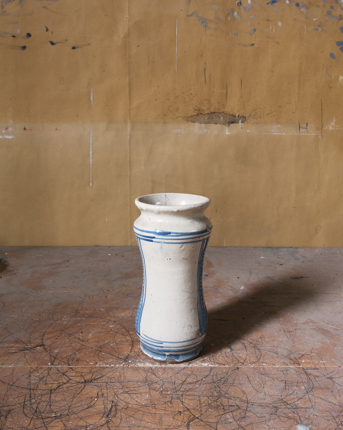 Blue and white vase, 2015