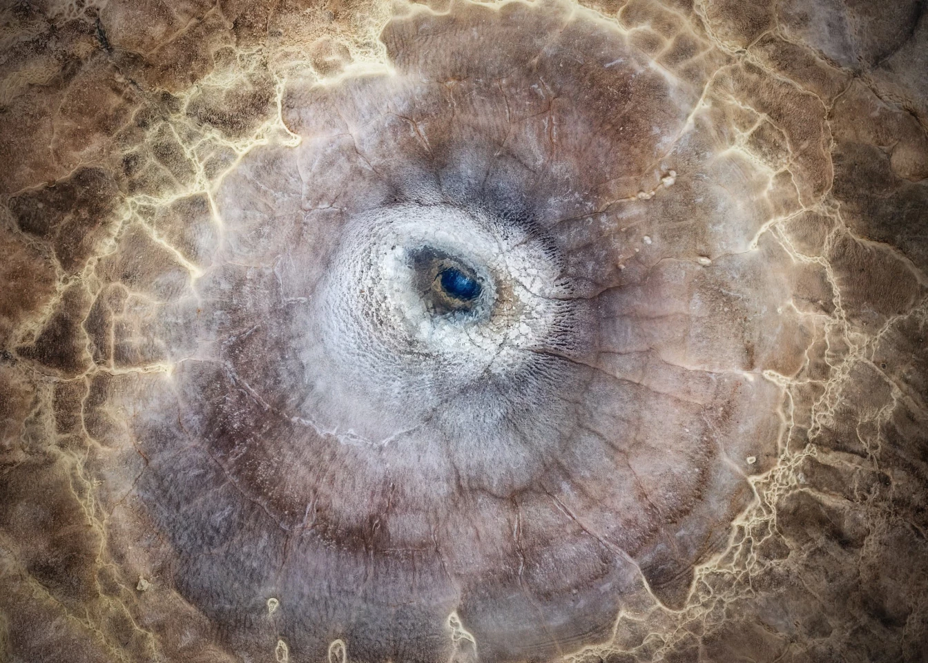 "Eye of the Earth" - Pawel Zygmunt (Natural Resource)