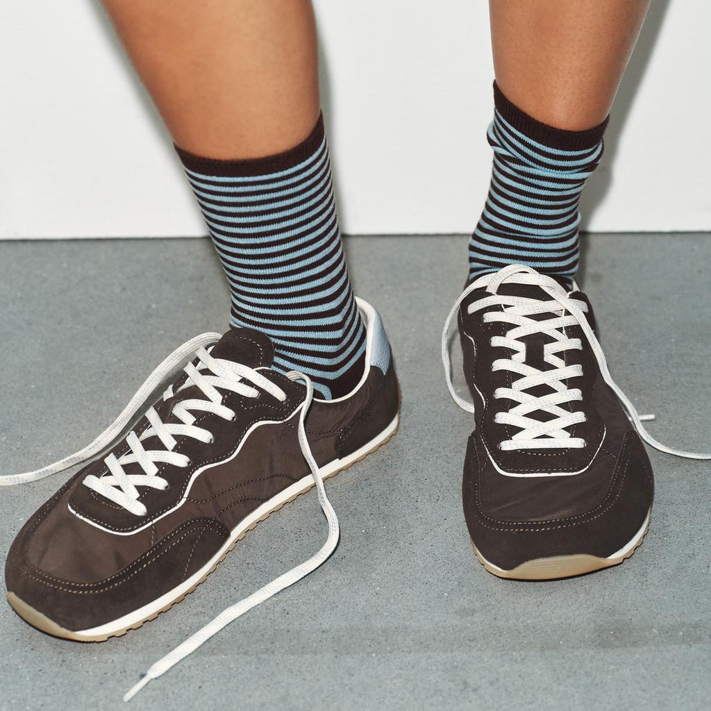 Zara, Different Barefoot Trainers